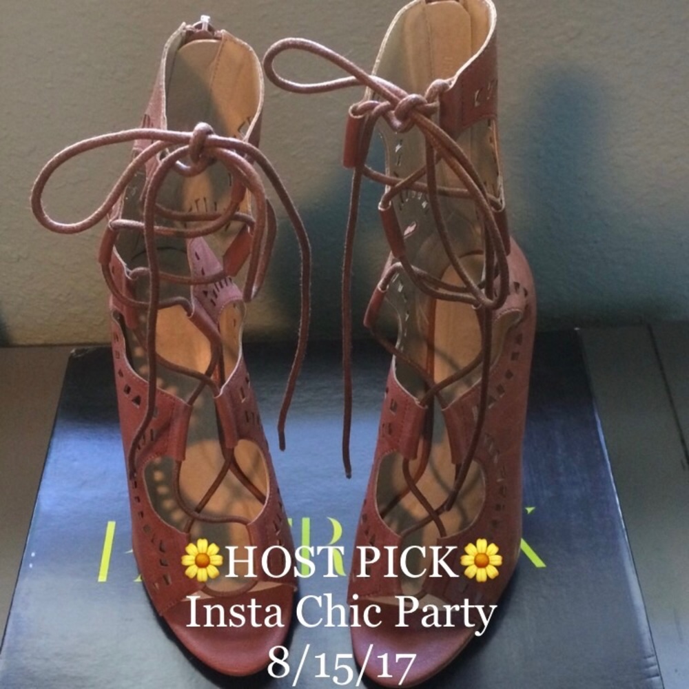 🌼HOST PICK🌼 Paper Fox - Fantastic lace up heels