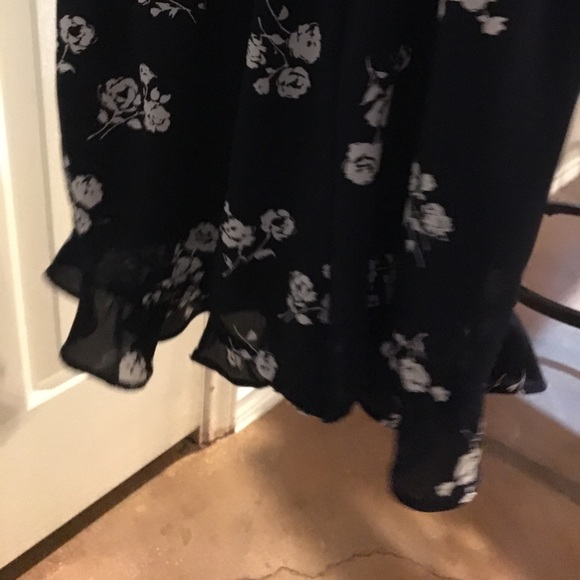 Romper - Picture 3 of 4