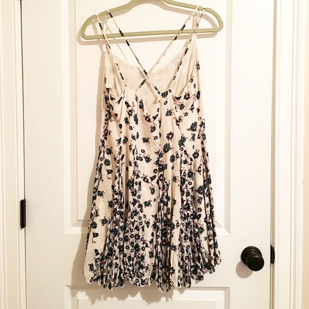 SOLD-Free People Fall Dress 👗 - Picture 2 of 3