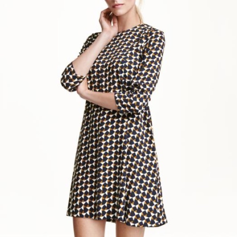 H&M Flared Dress Geometric Print size 4
