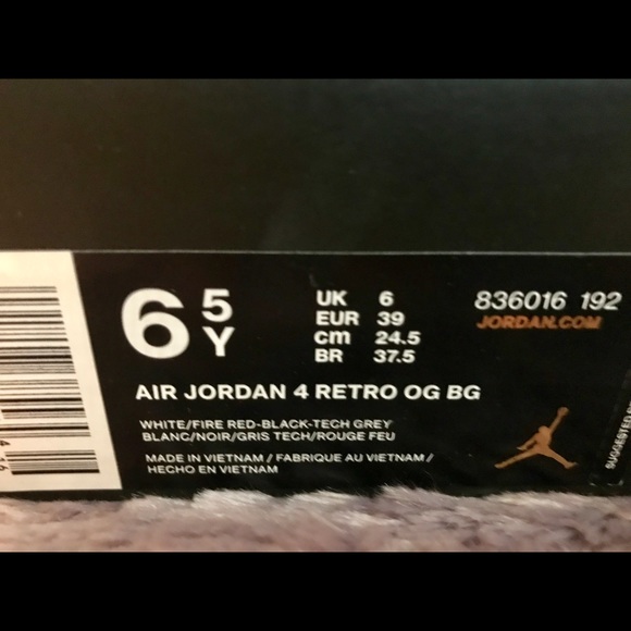 NEW!! Nike Air Jordan Retro 4 Cement GS Size 6.5y - Picture 6 of 6