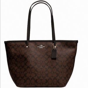 Coach signature canvas tote