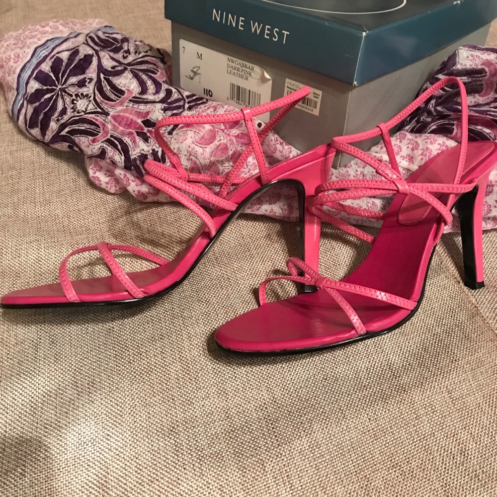Sexy pink leather sandals