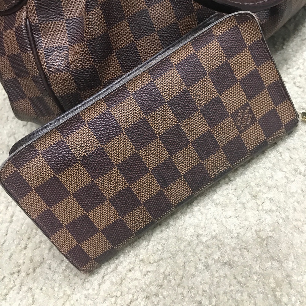 💯Authentic LV Zippy Wallet ❤️TRADED❤️