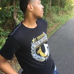 Meet your Posher, Eric