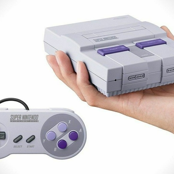 Super Nes Nintendo Mini On Hand - Picture 3 of 8