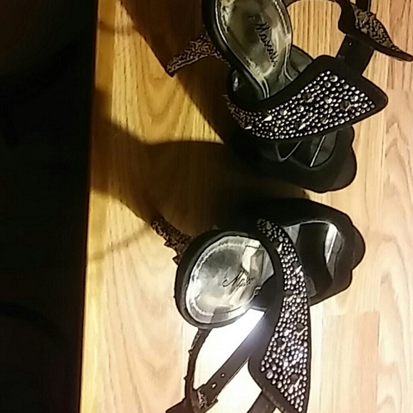 Sexxi. Six inch Studded Stilletos - Picture 2 of 4