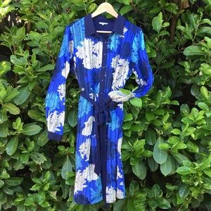 NWOT. Pretty blue floral dress.