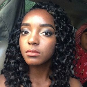 Meet your Posher, Jasmine