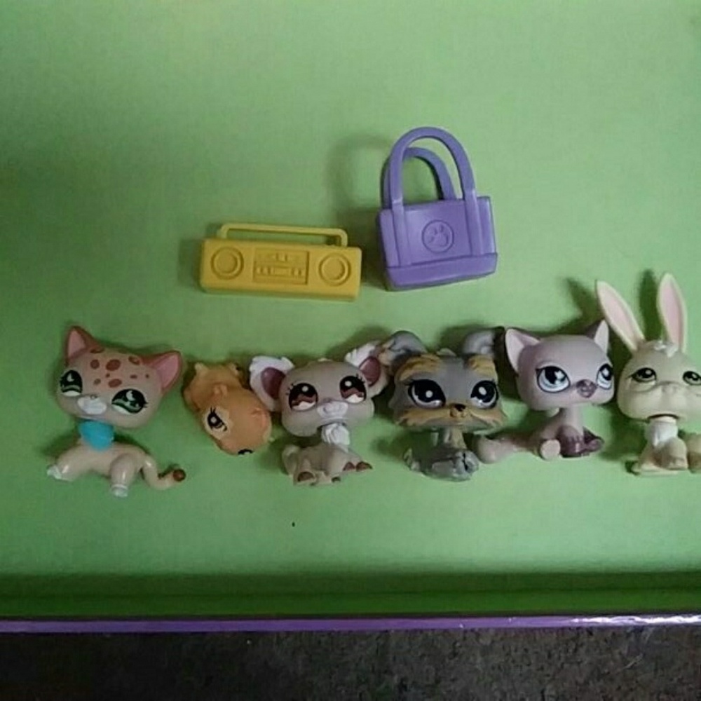 Littlest pet shop lot
