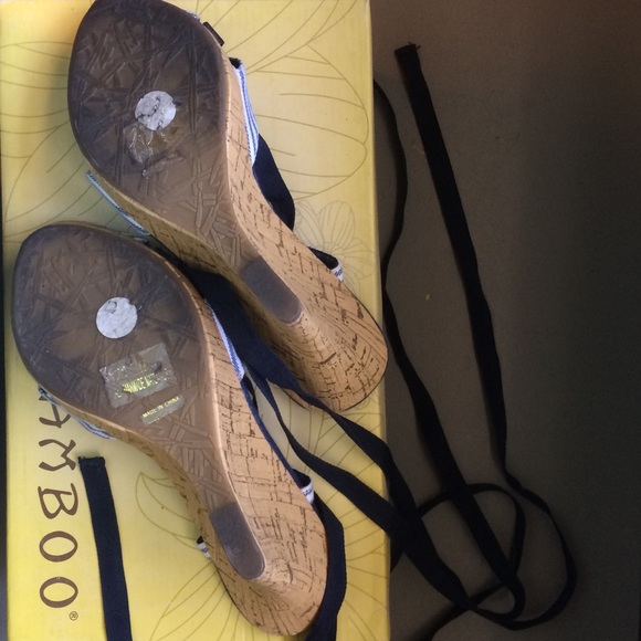 🌹 HOST PICK 🌹 - Bamboo - Super lace up wedges - Picture 5 of 6