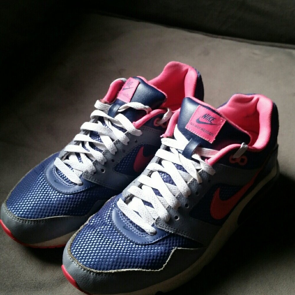 Ladies Nike Air Max