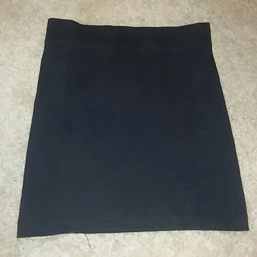 Black pencil skirt