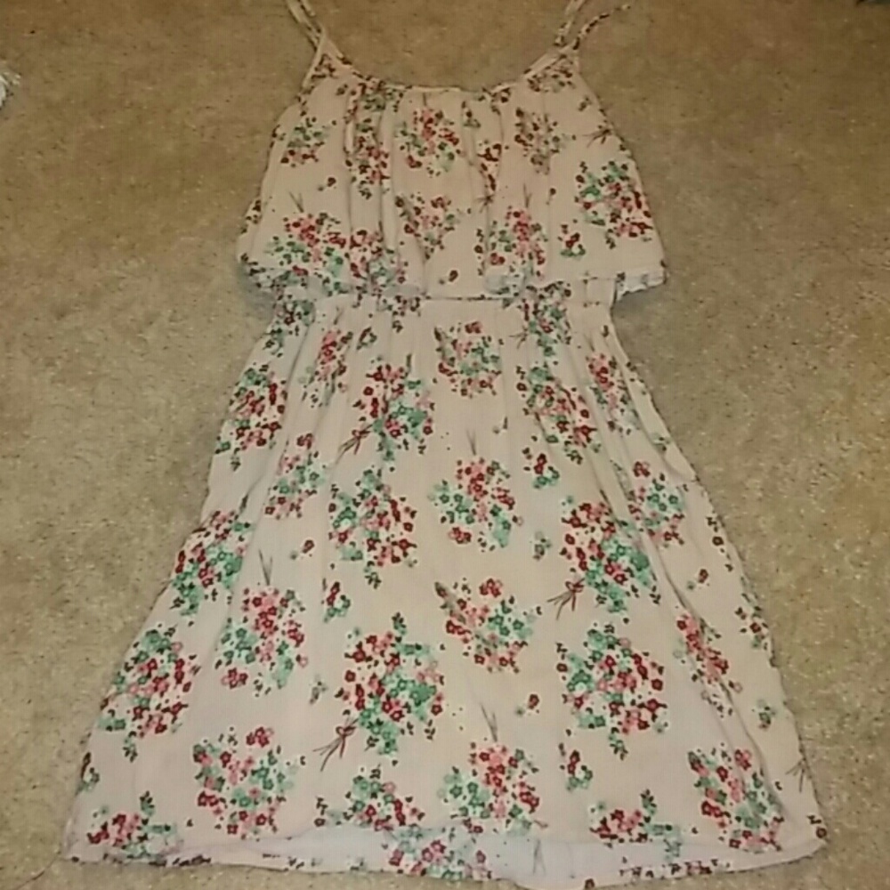 Flowy floral layered dress