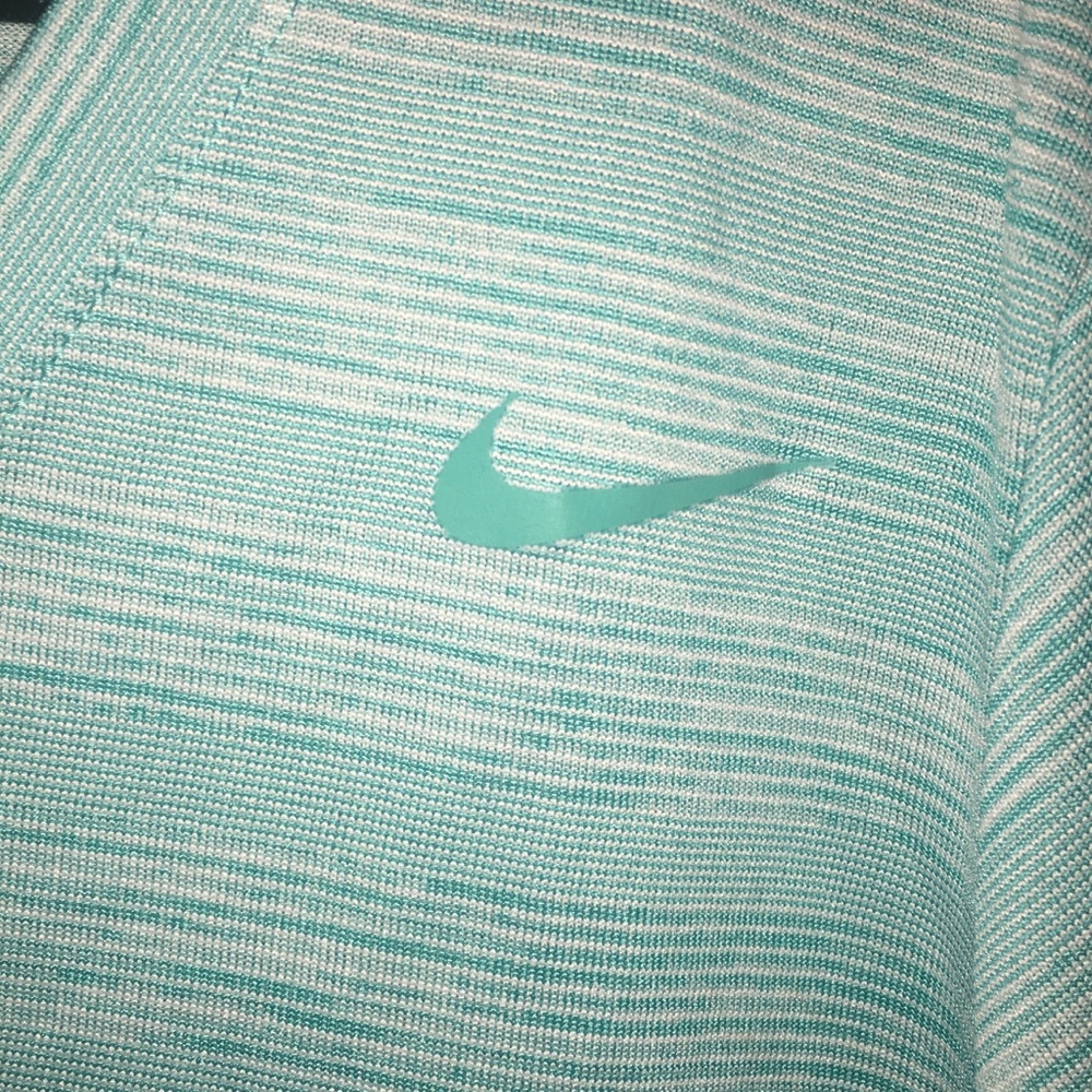Nike v neck
