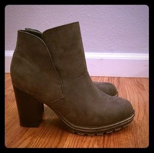 Bamboo Grey Booties