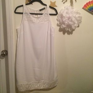 ❗️LAST CHANCE❗️Gone 7/29 Apt.9 white dress