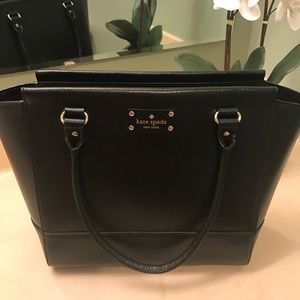 NWT Kate Spade Handbag WKRU3842
