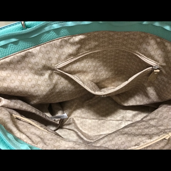 This bag just used couple times! Look like New - Picture 2 of 2