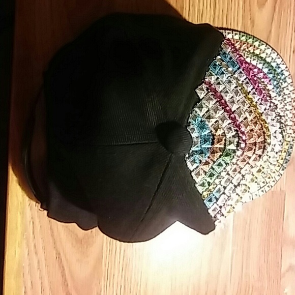 Multicolored bedazzled cap w/adjustable sizer - Picture 3 of 3