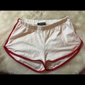 Fashion Nova White Soft shorts. XS.