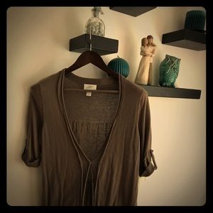 Comfortable LOFT Cardigan! Very good condition! 🌺