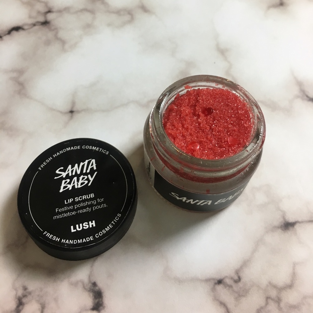 🎉S A L E🎉 LUSH "Santa Baby" Lip Scrub🎅🏼