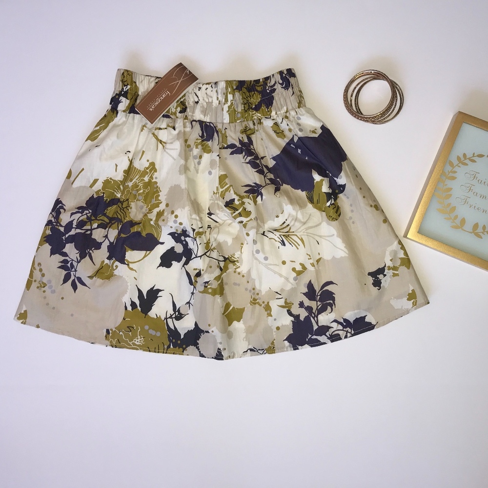 Francescas's Collection. Floral Skirt