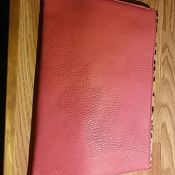 Clutch - Picture 2 of 3