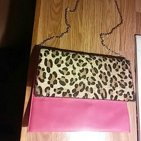 Clutch - Picture 3 of 3