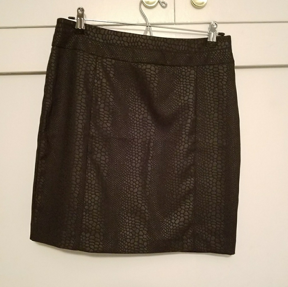 Cute Black Patterned Pencil Skirt