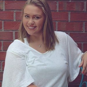 Meet your Posher, Hailey