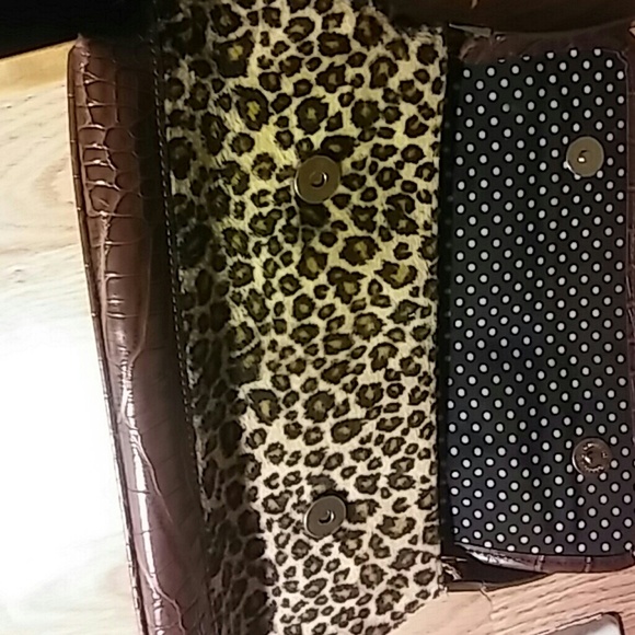 Purse - Picture 2 of 3