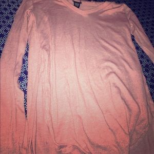 Long sleeve blouse opened on the sides