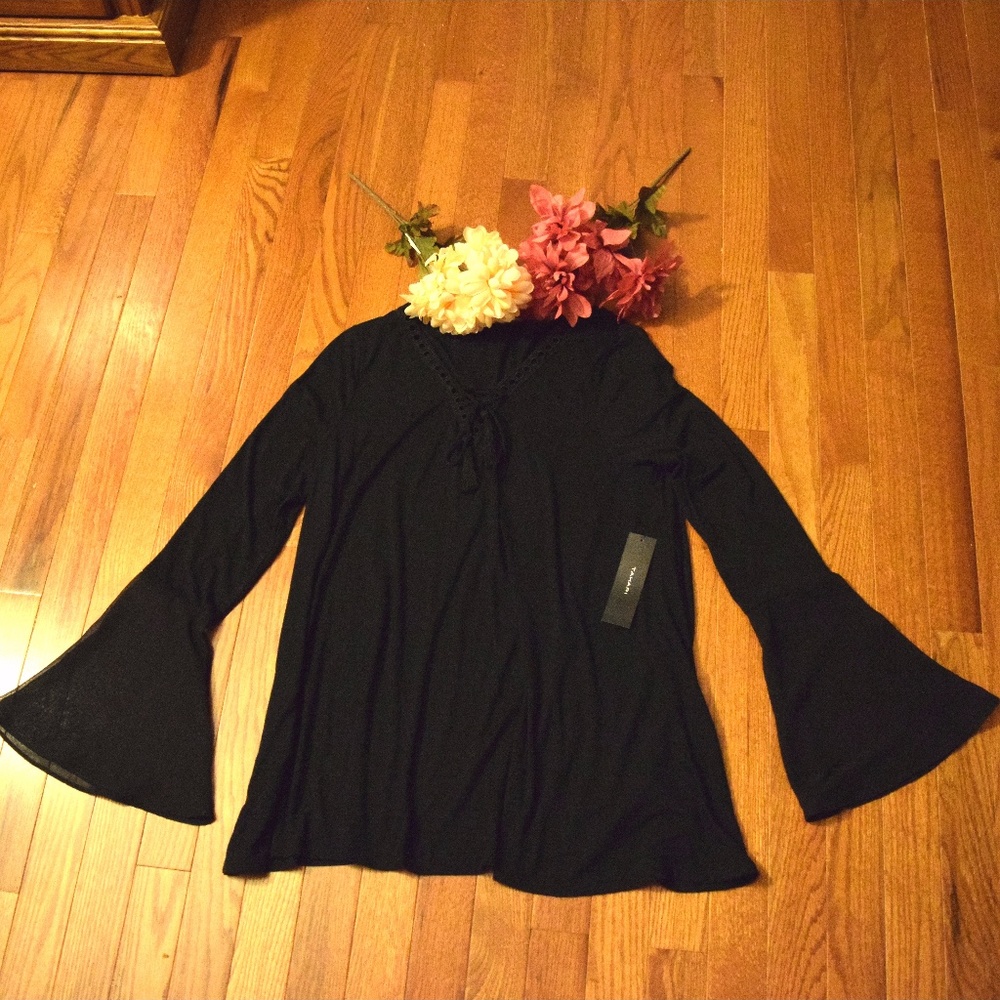 Women's Elegant Bell Sleeve Tassel Blouse Tahari