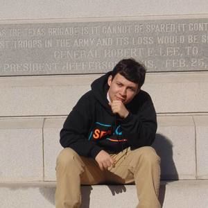 Meet your Posher, Alejandro