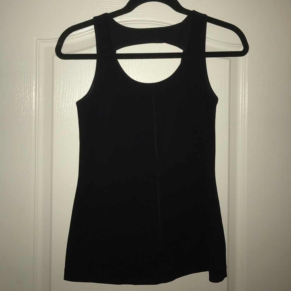BLACK LULULEMON TANK
