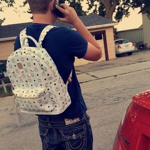 Meet your Posher, Matt