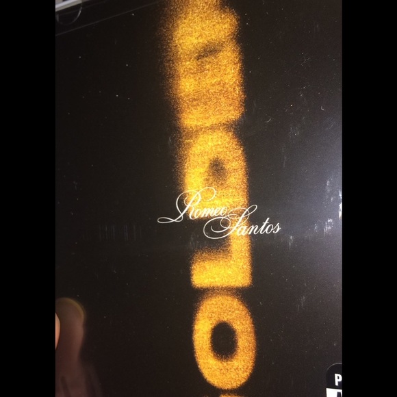 Romeo Santos "Golden" album - Picture 2 of 3