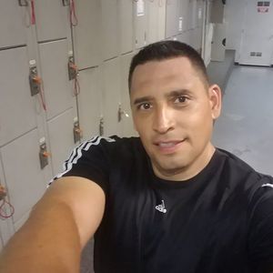 Meet your Posher, Adrian