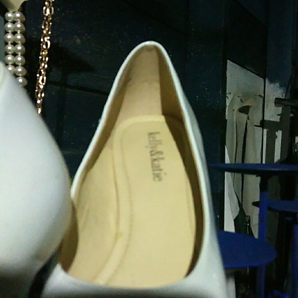 Heels - Picture 3 of 4