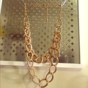 Gold chunky necklace