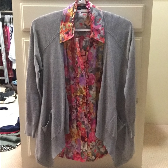 ❌SOLD❌Etcetera Cardi/silk top set - Picture 2 of 7