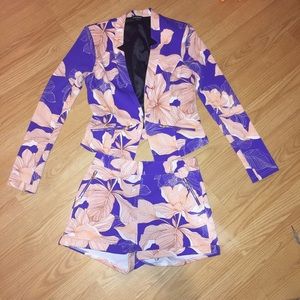 Bebe Shorts Flower Print