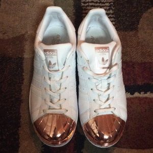 Gold Tip Adidas