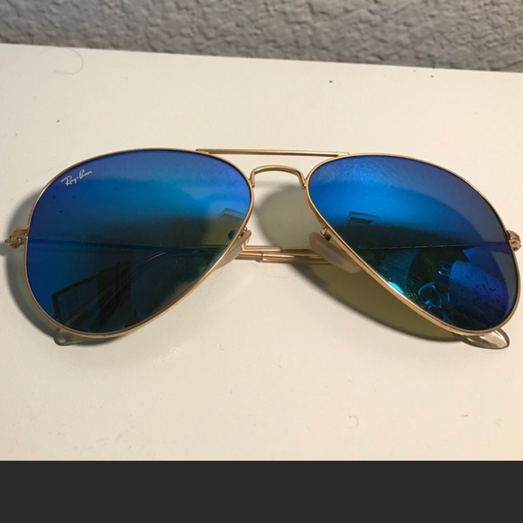 ⚜️SOLD⚜️Blue Ray-Ban Aviator Mirror Sunglasses 😎 - Picture 3 of 3