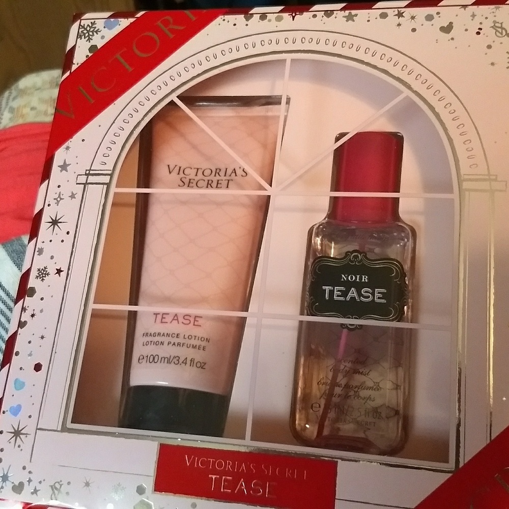 Victoria's Secret Noir Tease fragrance set