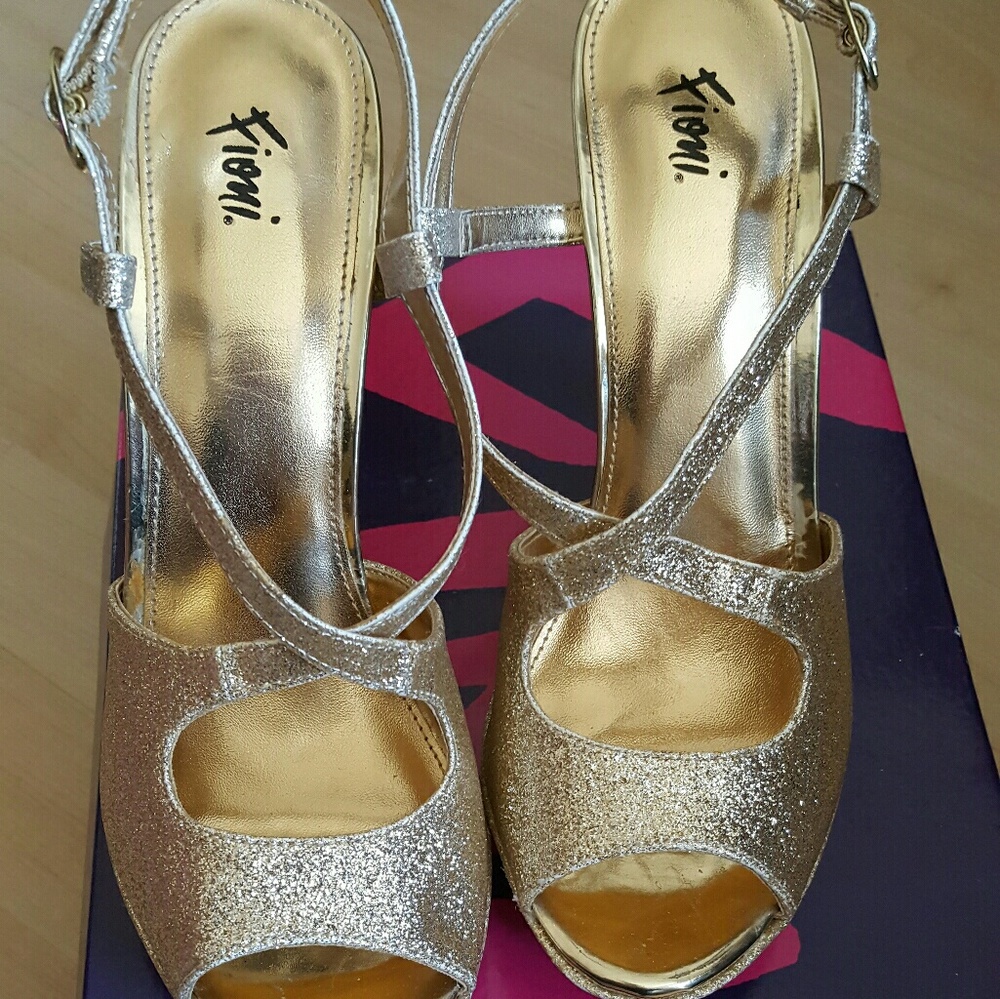 Clogs heeled shoes