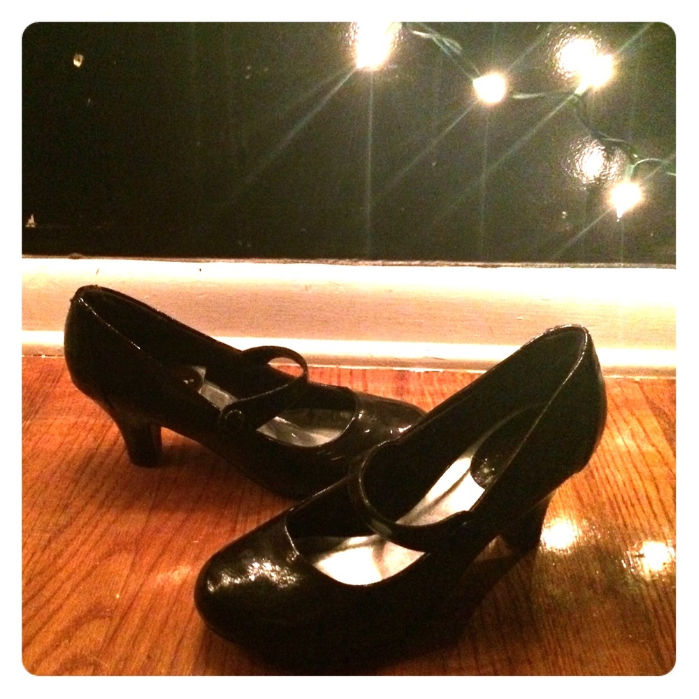 Brown high heels size 8 1/2 💋