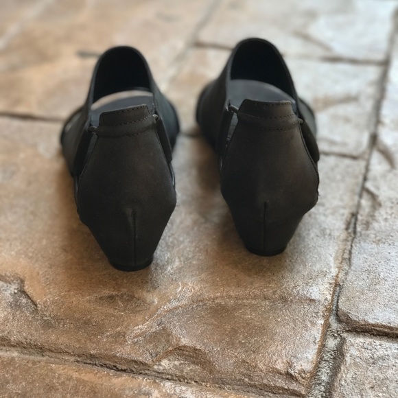 Matte Black Nubuck Leather Low Wedge Sandals - Picture 4 of 8